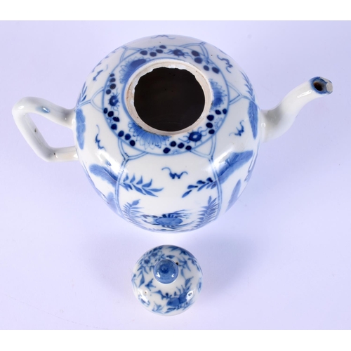 46 - AN 18TH CENTURY CHINESE EXPORT BLUE AND WHITE TEAPOT AND COVER Qianlong. 16 cm wide.
