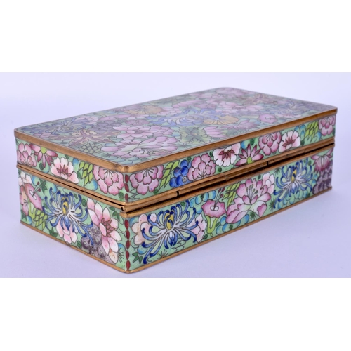 6 - AN EARLY 20TH CENTURY CHINESE CLOISONNE ENAMEL RECTANGULAR CASKET Late Qing/Republic, decorated with... 