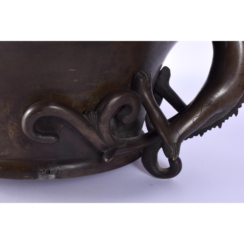 8 - A FINE AND EXTREMELY RARE 18TH CENTURY CHINESE BRONZE NARCISSUS CENSER Qianlong, bearing Xuande mark... 