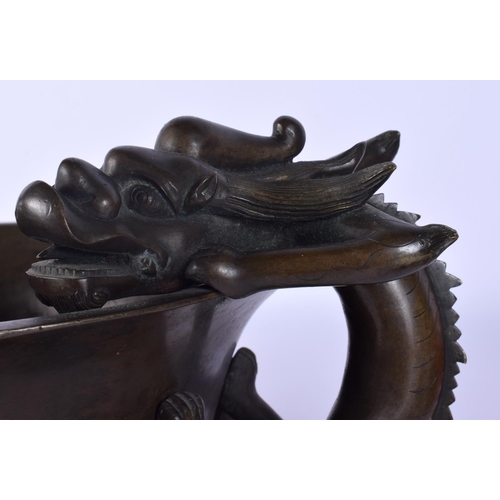 8 - A FINE AND EXTREMELY RARE 18TH CENTURY CHINESE BRONZE NARCISSUS CENSER Qianlong, bearing Xuande mark... 