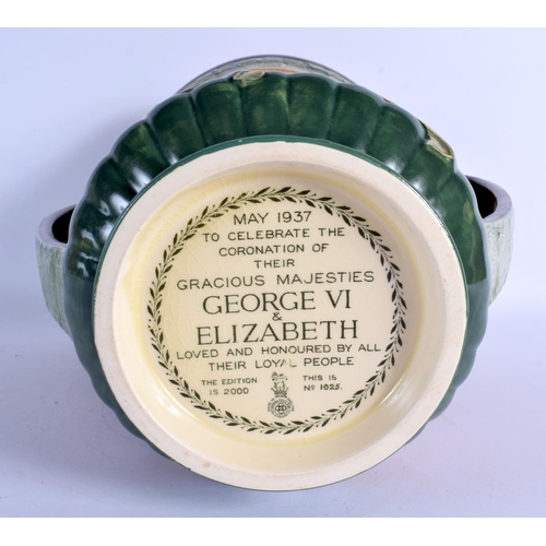 18 - A VERY LARGE ROYAL DOULTON GEORGE IV & ELIZABETH LIMITED EDITION TYG No 1025 of 2000. 27 cm x 21 cm.