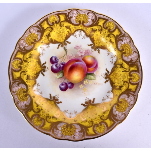 187 - Royal Worcester plate painted with fruit under a yellow and heavily gilt border by E. Townsend, sign... 