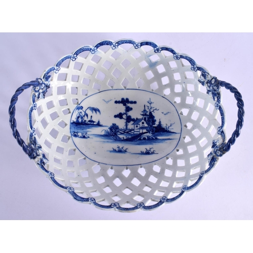 216 - 18th c. Derby pierced work basket painted in underglaze blue with a chinoiserie landscape. 26cm wide... 