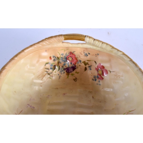 26 - A RARE ROYAL WORCESTER TWIN HANDLED BLUSH IVORY BASKET painted with flowers. 22 cm x 18 cm.