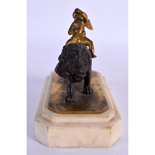 309 - A 19TH CENTURY EUROPEAN GRAND TOUR BRONZE FIGURE OF A LION modelled upon a marble plinth. 11 cm x 11... 