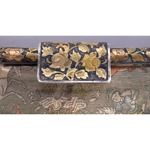 350 - A RARE EARLY 20TH CENTURY INDIAN WHITE AND YELLOW METAL LADIES SILK BAG decorated with hunting scene... 