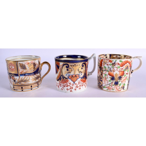 65 - THREE 19TH CENTURY DERBY IMARI PORCELAIN CUPS AND SAUCERS in various forms and sizes. (6)