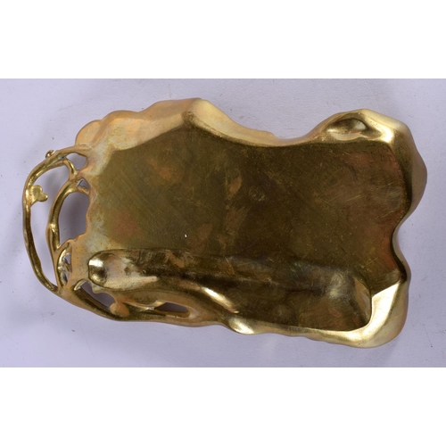 654 - AN ART NOUVEAU BRONZE DISH. 21 cm x 10 cm.