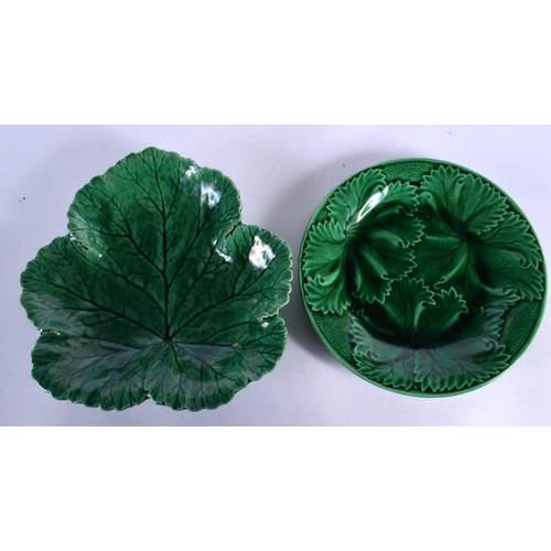 84 - A GROUP OF ANTIQUE WEDGWOOD GREEN GLAZED LETTUCE LEAF DISHES etc. Largest 22 cm diameter. (15)