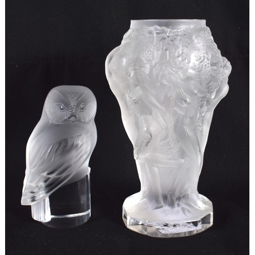 88 - A FRENCH LALIQUE GLASS FIGURAL VASE together with a similar owl. Largest 14 cm high. (2)