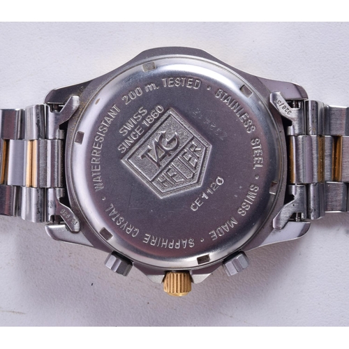 1048 - A TAG HEUR PROFESSIONAL WATCH.  Dial 4.2cm incl crown