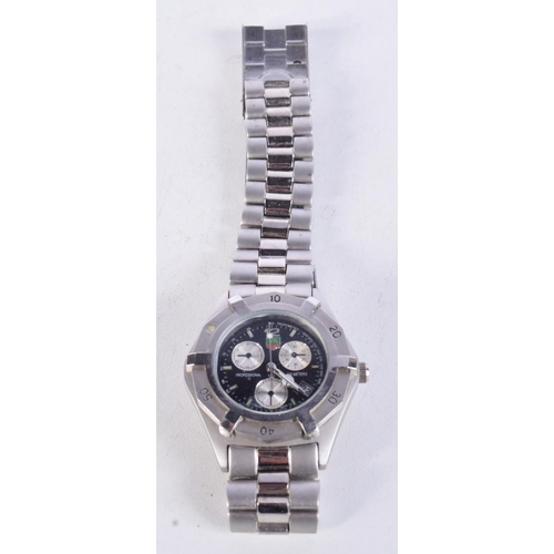 1054 - A TAG HEUR PROFESSIONAL WATCH.  Dial 4.2cm incl crown