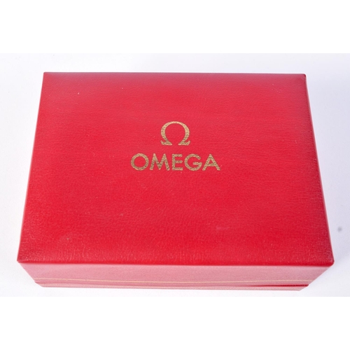 782 - BOXED 1970S OMEGA MEGAQUARTZ 32KHZ WATCH.  4cm incl crown