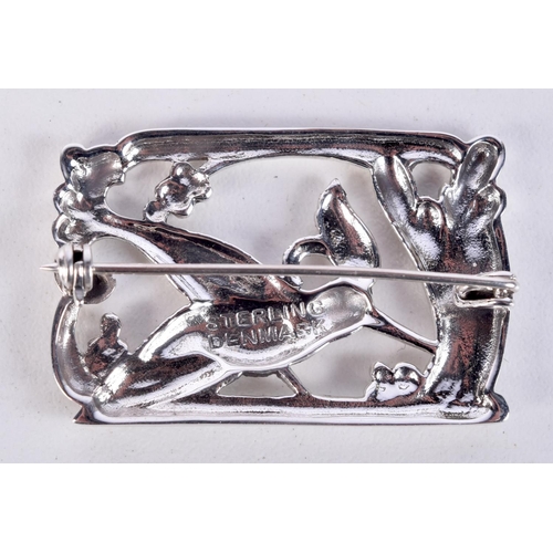 820 - A DANISH STERLING SILVER BIRD BROOCH.  Stamped Denmark Sterling, 2.5cm x 3.8cm, weight 10g