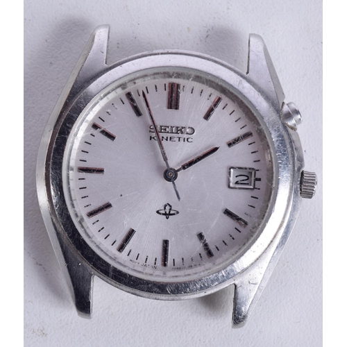 841 - 2 SEIKO WATCHES.  Largest dial 3.7cm incl crown