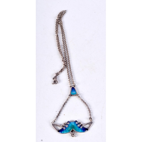 925 - AN ARTS AND CRAFTS STYLE ENAMEL NECKLACE.  Chain 40cm, Pendant 6.5cm, weight 7.2g