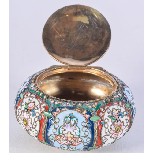 993 - A CONTINENTAL SILVER AND ENAMEL BOX.  Stamped 84, 3.2cm x 6.2cm, weight 101.1g