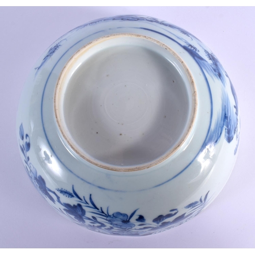 1510 - AN 18TH CENTURY CHINESE EXPORT BLUE AND WHITE PORCELAIN BOWL Qianlong. 23 cm diameter.