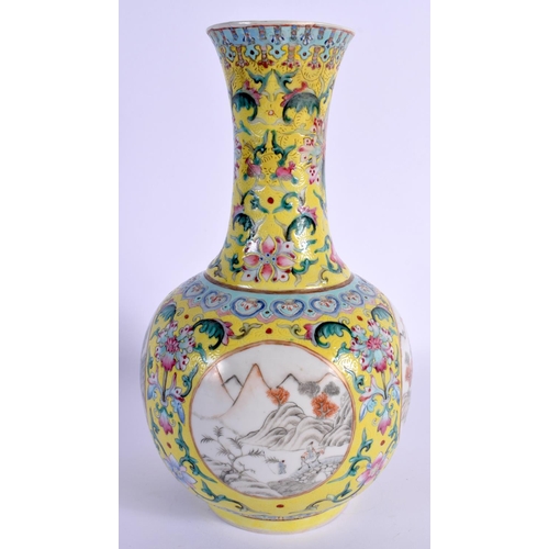 1521 - A RARE 19TH CENTURY CHINESE FAMILLE JAUNE PORCELAIN BULBOUS VASE Late Qing. 23 cm high.