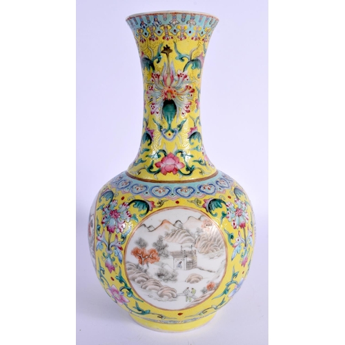 1521 - A RARE 19TH CENTURY CHINESE FAMILLE JAUNE PORCELAIN BULBOUS VASE Late Qing. 23 cm high.