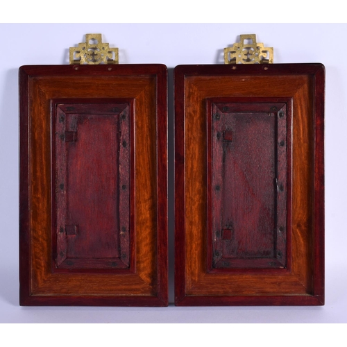 1550 - A PAIR OF CHINESE FAMILLE ROSE PORCELAIN AND HARDWOOD PLAQUES 20th Century. 25 cm x 15 cm.