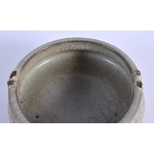 1580 - A 17TH/18TH CENTURY CHINESE GE TYPE STONEWARE CENSER Ming/Qing. 14 cm wide.