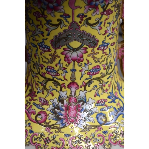 1592 - A VERY LARGE EARLY 20TH CENTURY CHINESE TWIN HANDLED FAMILLE ROSE VASE Late Qing/Republic, painted w... 