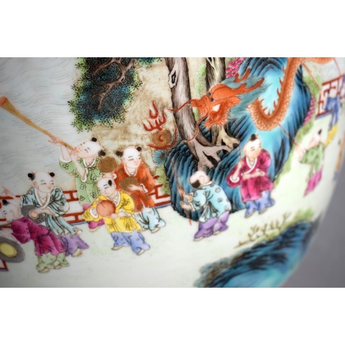 1592 - A VERY LARGE EARLY 20TH CENTURY CHINESE TWIN HANDLED FAMILLE ROSE VASE Late Qing/Republic, painted w... 