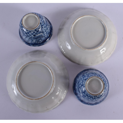 1610 - A PAIR OF 18TH CENTURY CHINESE EXPORT BLUE AND WHITE PORCELAIN TEABOWLS AND SAUCERS Qianlong. (4)