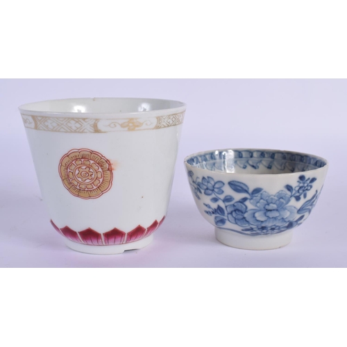 1611 - A RARE 18TH CENTURY CHINESE EXPORT PORCELAIN TEABOWL Qianlong, together with a teabowl and saucer. (... 