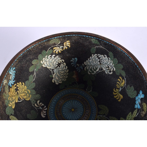 1633 - A LARGE EARLY 20TH CENTURY CHINESE CLOISONNE ENAMEL BOWL Late Qing/Republic. 20 cm x 10 cm.