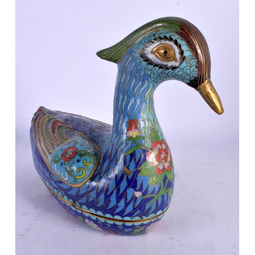 1693 - EARLY 20TH CENTURY CHINESE CLOISONNE ENAMEL DUCK BOX AND COVER Late Qing/Republic. 25 cm x 18 cm.