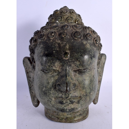 1707 - A 19TH CENTURY INDO THAI BRONZE BUST OF A BUDDHA. 26 cm x 13 cm.