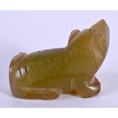 1712 - AN EARLY 20TH CENTURY CHINESE CARVED JADE FIGURE OF A BEAST Late Qing/Republic. 4.5 cm wide.