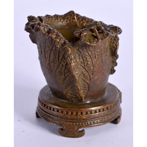 1869 - A JAPANESE BRONZE FLOWER VASE OKIMONO. 5 cm x 4 cm.