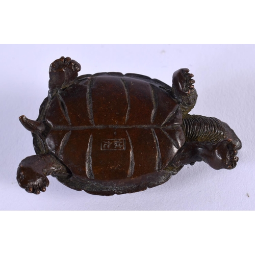 1878 - A JAPANESE BRONZE TORTOISE OKIMONO. 6 cm x 3 cm.