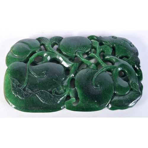 3005 - A Chinese carved Jade boulder in the form of a fruiting pod 13 x 7 cm.