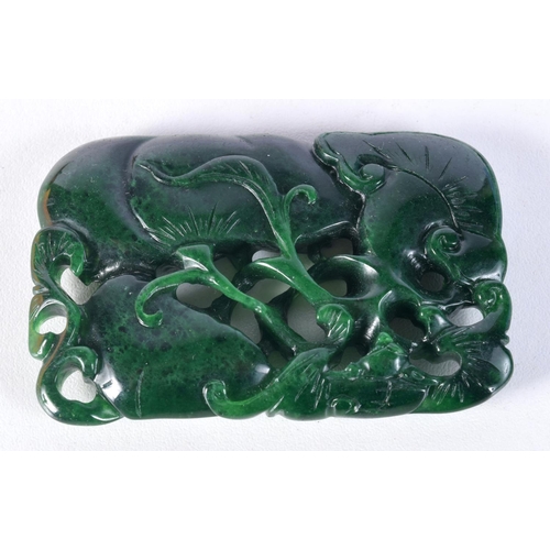 3008 - A Chinese carved Jade boulder in the form of a fruiting pod 7 x 4.5 cm.