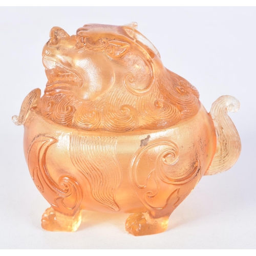 3035 - A Chinese glass lidded censor in the form of a beast 7 x 8 cm.