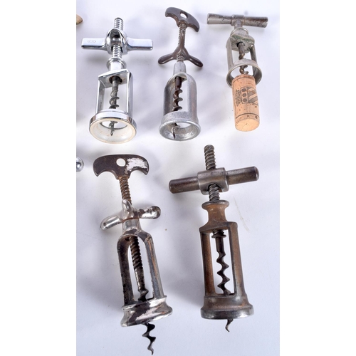 3050 - A collection of metal corkscrews (12)