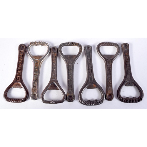 3055 - A collection of vintage variously branded metal bottle openers (14).