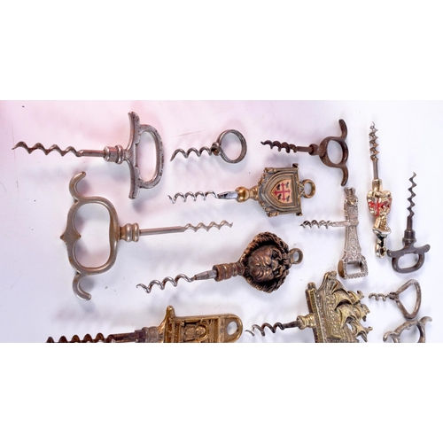 3057 - A collection of metal and brass vintage corkscrews (21).