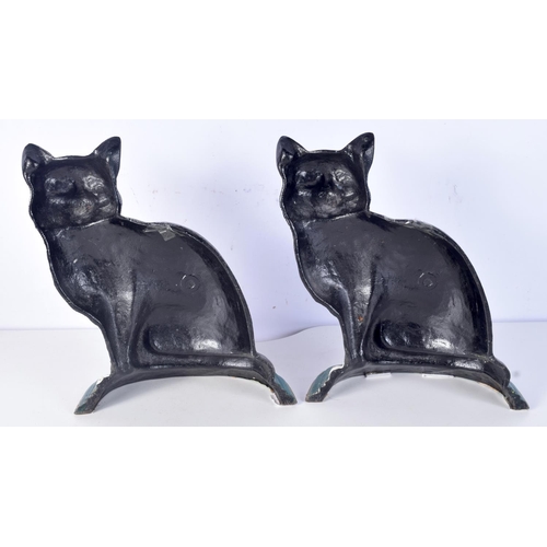 3092 - A pair of cast iron cat  door stops , 30 cm (2).