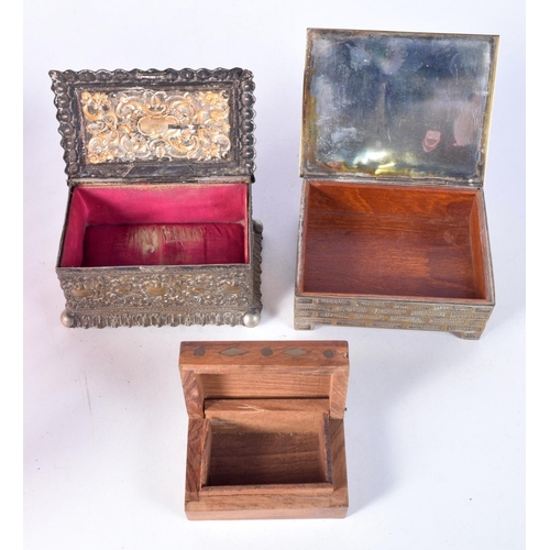 3108 - A collection of small vintage  metal and wooden boxes largest 13 x 9 cm (14).