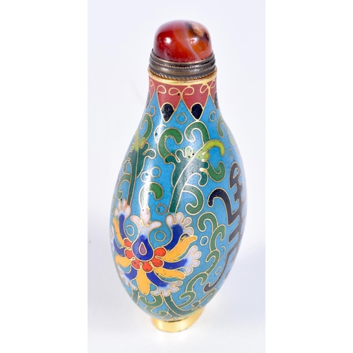 3201 - A Chinese cloisonne enamelled snuff bottle decorated with foliage. 8,5cm.