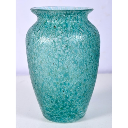 3709 - A RARE 1930S ITALIAN PULEGOSO TYPE BUBBLED GLASS VASE Attrbited to Napoleone Martinuzzi (1892-1977).... 