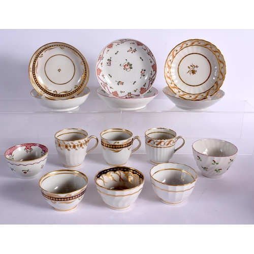 259 - 18TH CENTURY NEW HALL BLUE AND GILT TRIO  THREE TEABOWLS AND SAUCERS  ONE PATTERN 27 GODDEN REFERENC... 