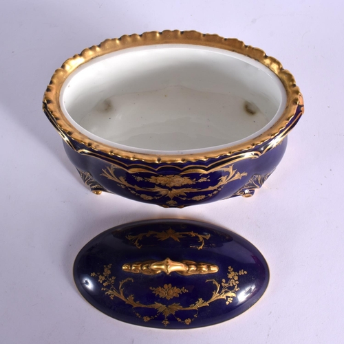 260 - ROYAL CROWN DERBY VASE AND COVER WITH BLUE GROUND DECORATED IN TWO TONE GILT  DATE MARK FOR 1899. 12... 