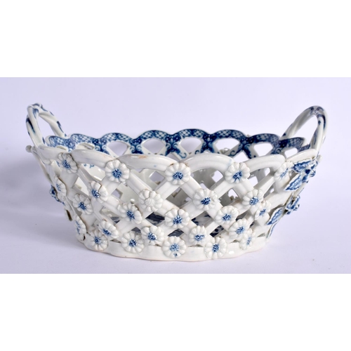 265 - 18TH CENTURY WORCESTER TWO HANDLED BASKET PRINTED AND HAND PAINTED WITH THE PINE CONE PATTERN. 9.5cm... 