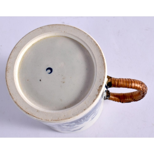 268 - 18TH CENTURY WORCESTER MUG WITH A LATE 18TH  EARLY 19TH CENTURY REPAIR TO HANDLE. 11.5cm High